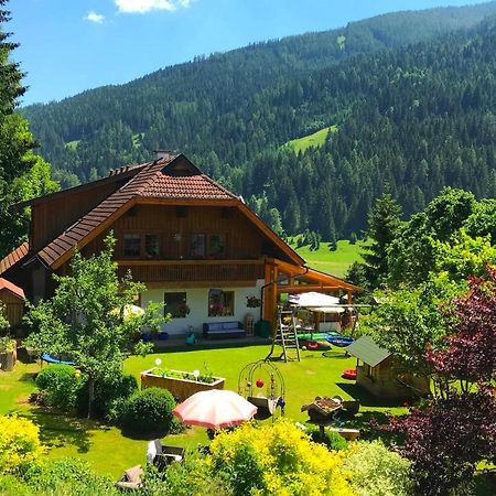 Haus Lindenkreuz Apartamento Bad Kleinkirchheim Exterior foto