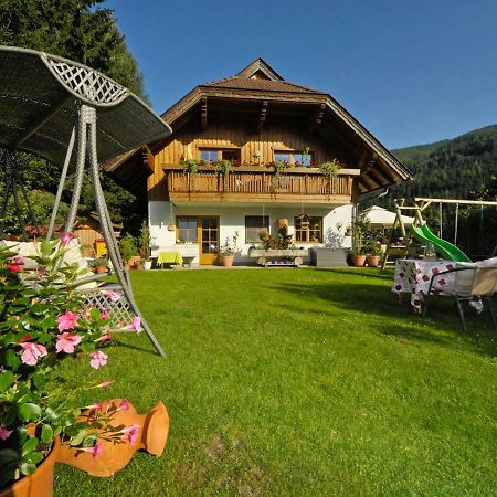 Haus Lindenkreuz Apartamento Bad Kleinkirchheim Exterior foto