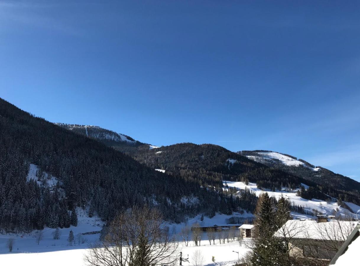 Haus Lindenkreuz Apartamento Bad Kleinkirchheim Exterior foto