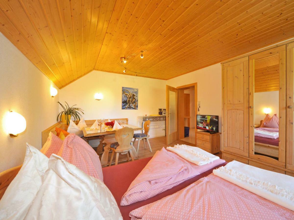 Haus Lindenkreuz Apartamento Bad Kleinkirchheim Exterior foto