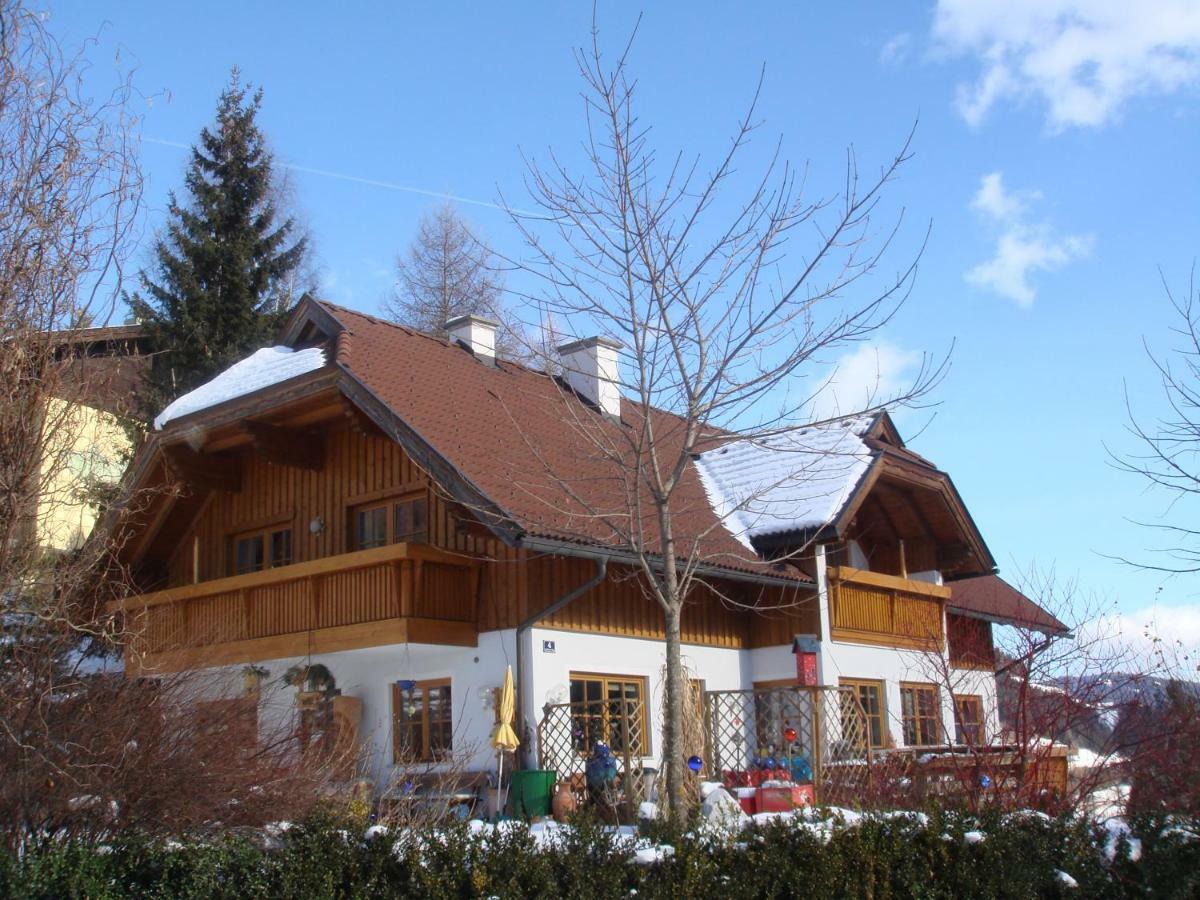 Haus Lindenkreuz Apartamento Bad Kleinkirchheim Exterior foto