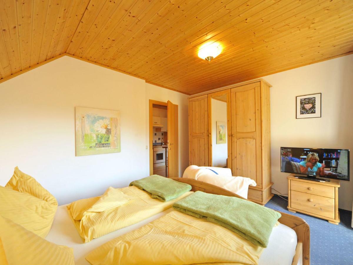 Haus Lindenkreuz Apartamento Bad Kleinkirchheim Exterior foto